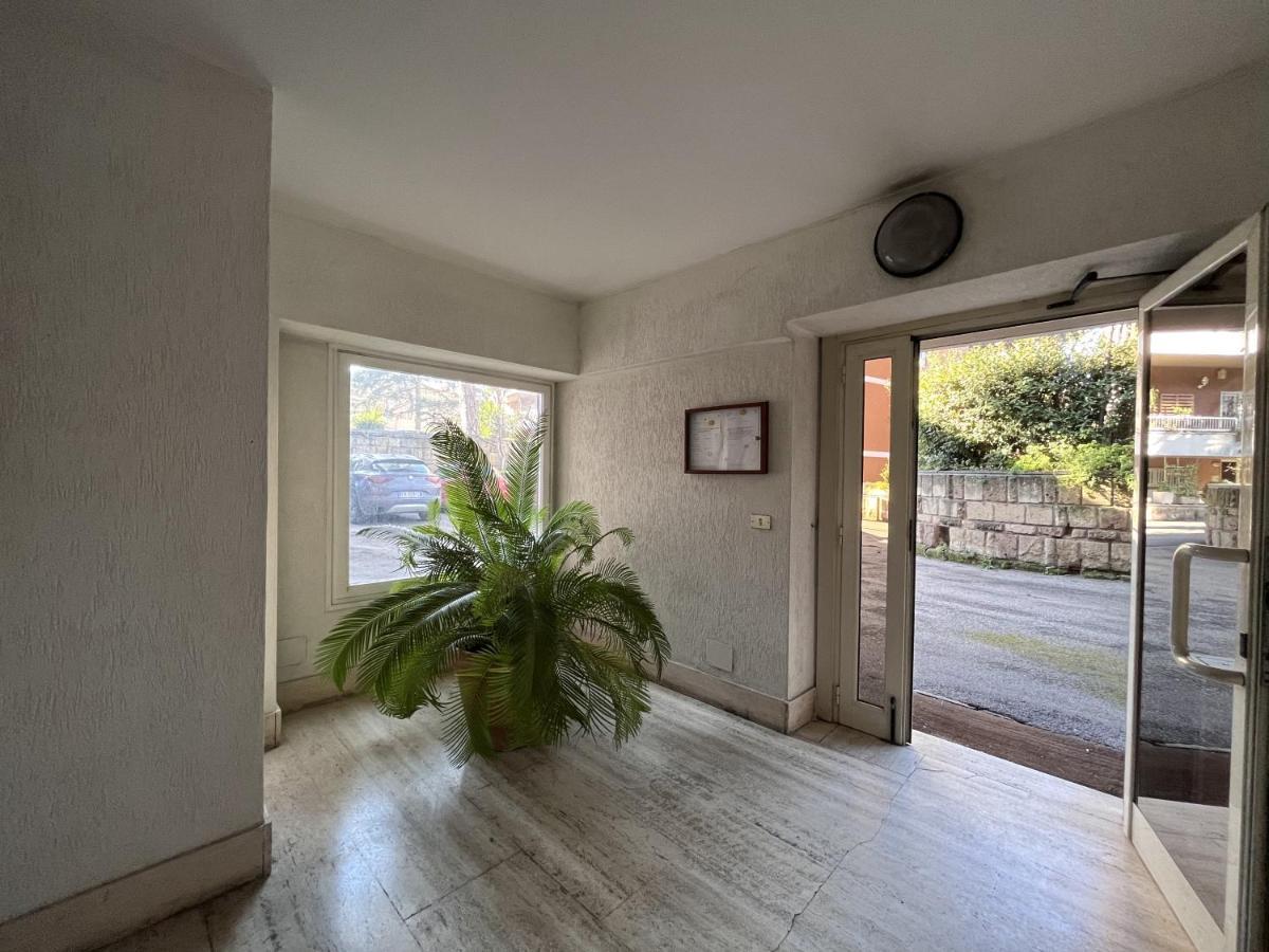 Monolocale A Mostacciano Appartement Rome Buitenkant foto